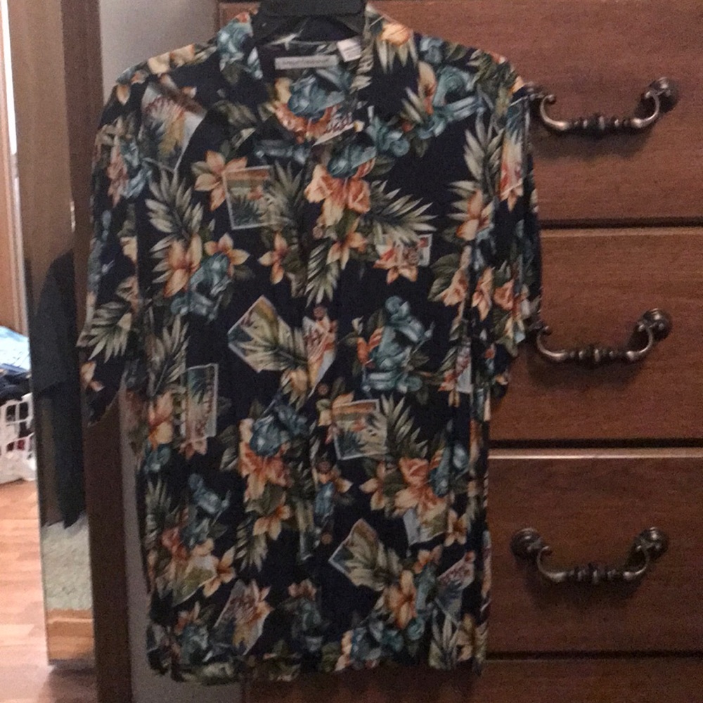 Men’s Knightsbridge Hawaiian Shirt Size LG